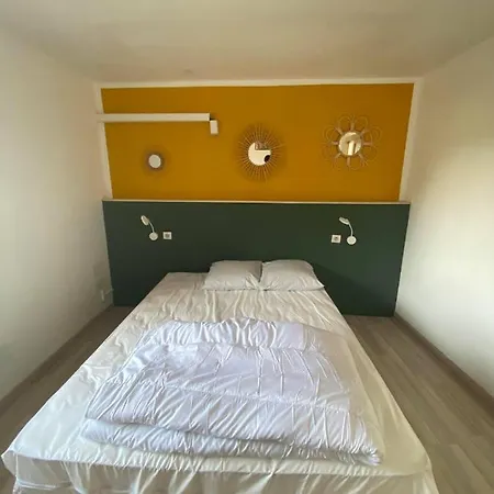 Holiday home Mas Pour 10 Personnes Avec Jacuzzi