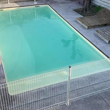 Mas Pour 10 Personnes Avec Jacuzzi Holiday home *